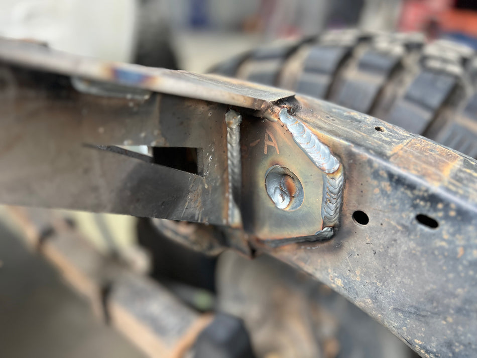 Toyota Hilux N70 Shock Inversion Bar