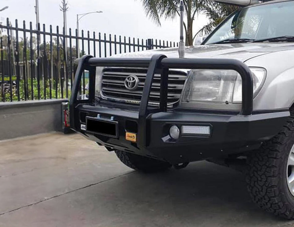 25035 | Jungle 4x4 Bull Bar to suit Toyota Landcruiser 100 Series 1998-2007