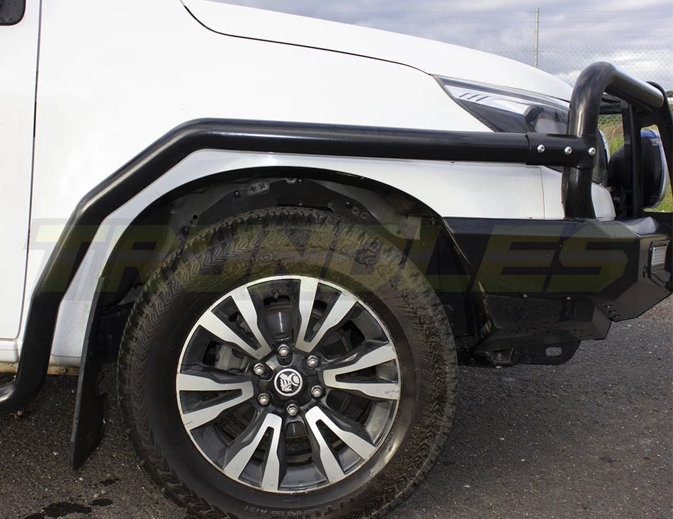 25077 | Jungle 4x4 Side Steps to suit Holden Colorado 2016 - Onwards