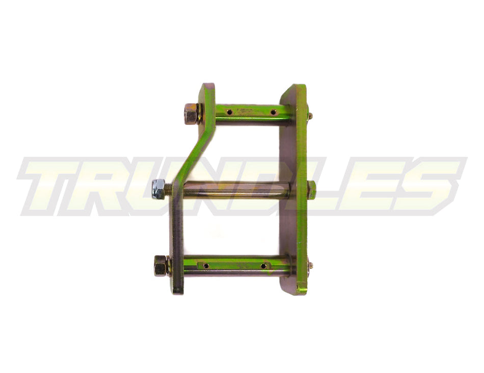 04897 | Dobinsons 25mm Lift Extended Rear Shackles to suit Nissan Navara D40 2005-2014