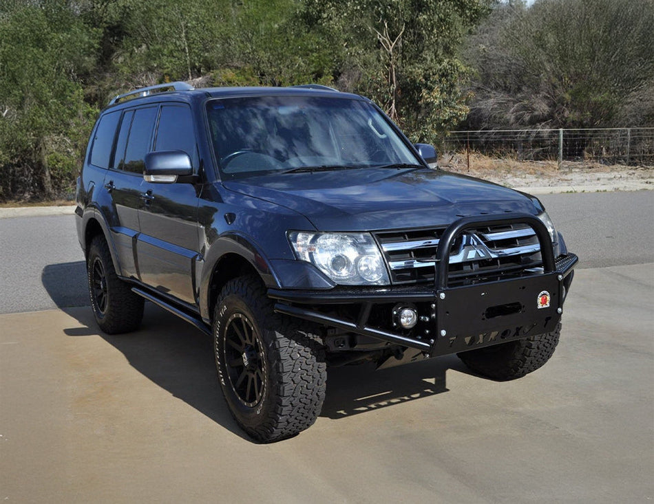 40532 | XROX Bull Bar for Mitsubishi Pajero LWB NS 2006-Onwards