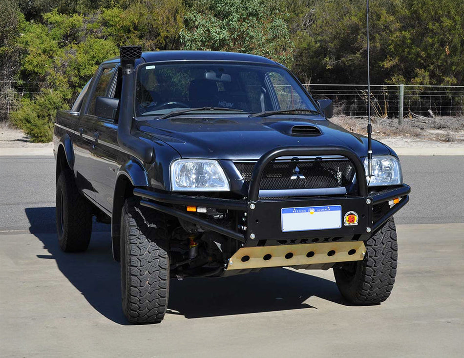40575 | XROX Bull Bar to suit Mitsubishi Triton/L200 MK 2001-2006